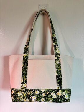 BAGGU Limited Edition Canvas Tote Bag with Daisy Trim